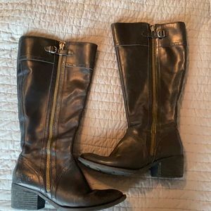 Born black leather boot size 10 wide calf